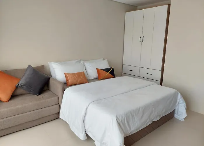 Baseline Prestige With Free Parking & Wi-fi Holiday home *