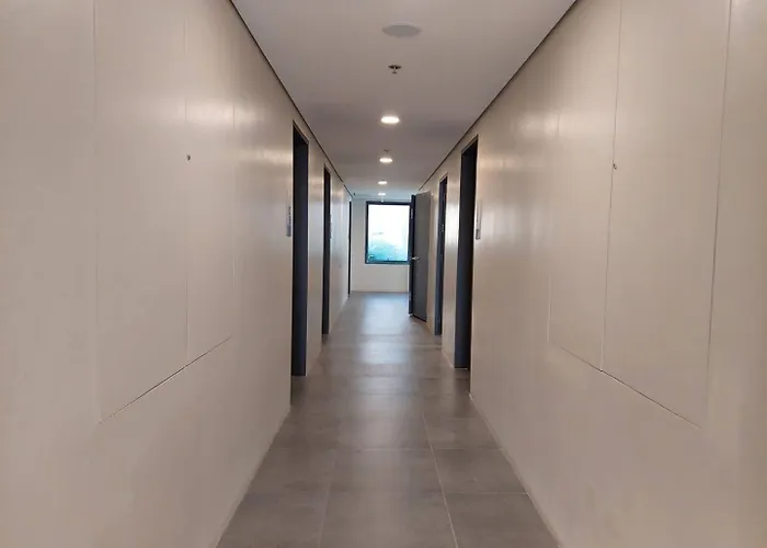 Baseline Prestige With Free Parking & Wi-fi