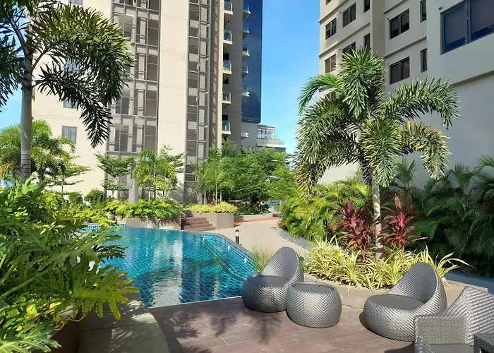 Baseline Prestige With Free Parking & Wi-fi Holiday home