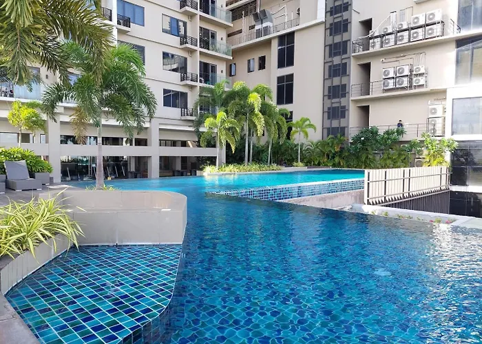 Baseline Prestige With Free Parking & Wi-fi Holiday home *