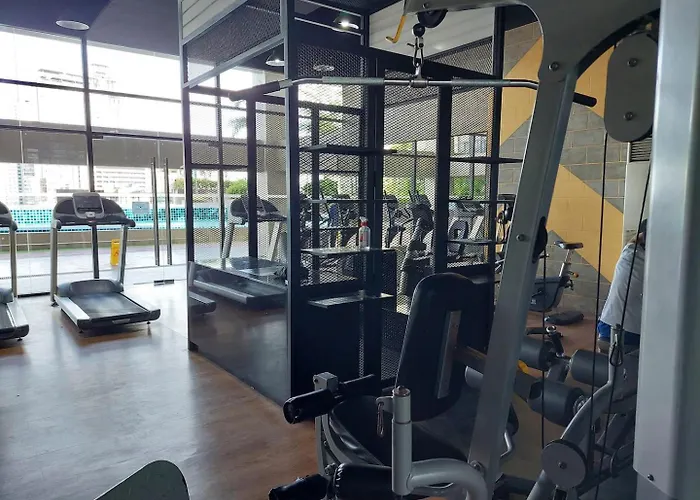 Baseline Prestige With Free Parking & Wi-fi *