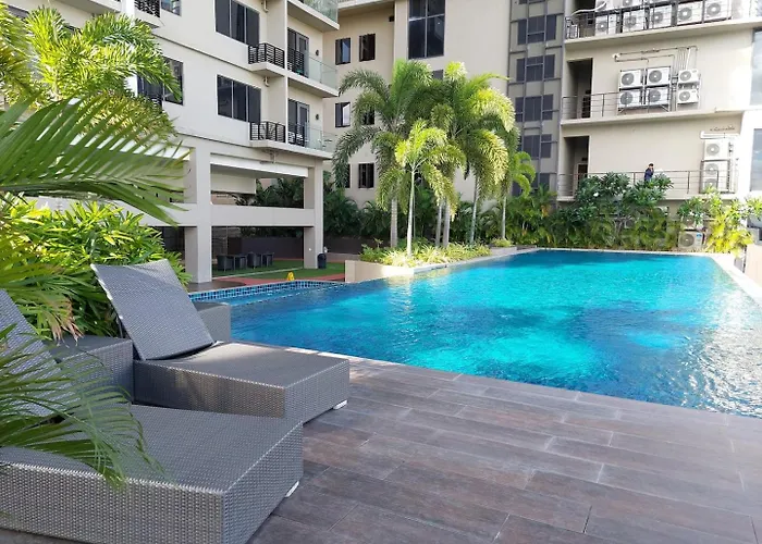 Baseline Prestige With Free Parking & Wi-fi Holiday home *